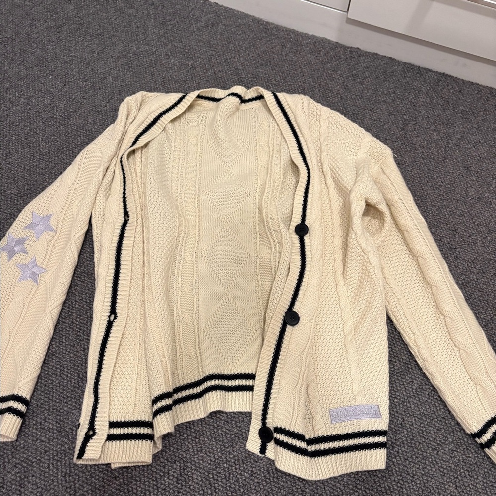 Taylor Swift folklore cardigan